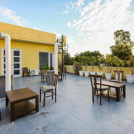 Oyo 75460 Sky High Residency Hotel Ludhiana Eksteriør billede