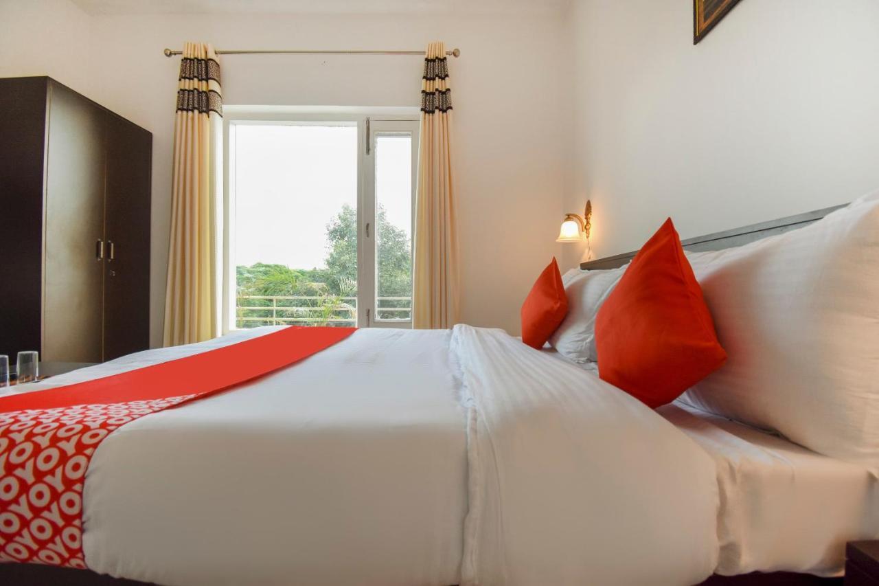 Oyo 75460 Sky High Residency Hotel Ludhiana Eksteriør billede