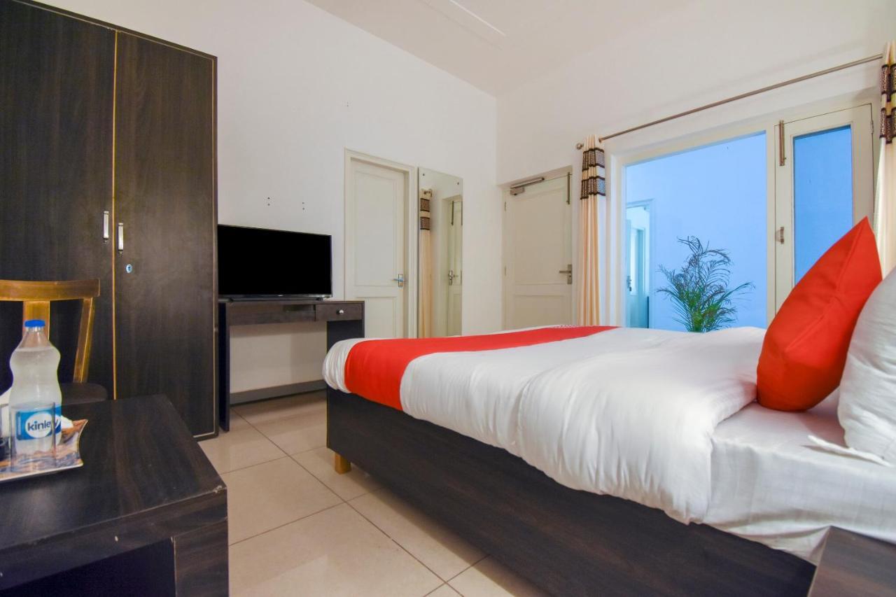 Oyo 75460 Sky High Residency Hotel Ludhiana Eksteriør billede