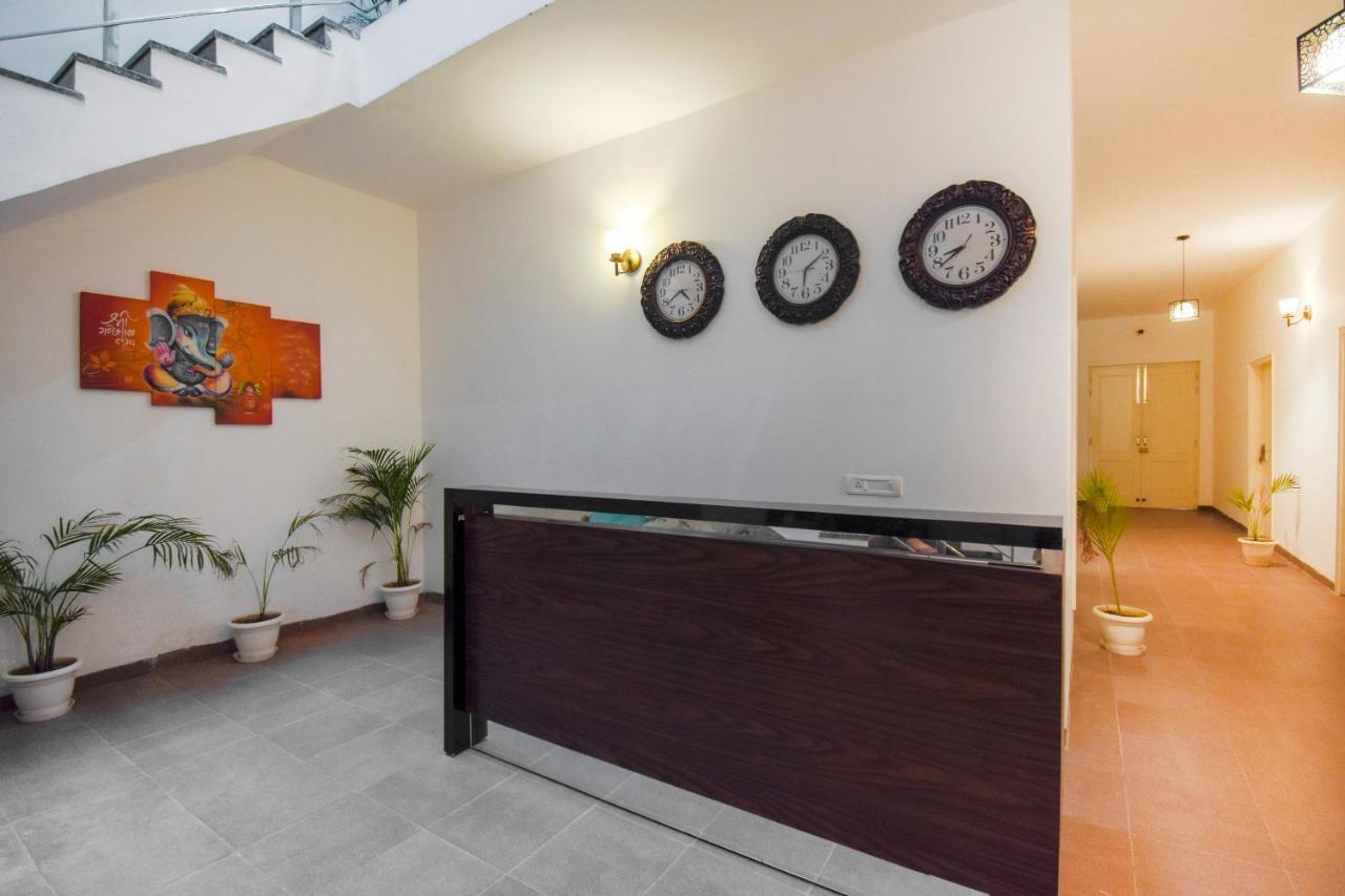 Oyo 75460 Sky High Residency Hotel Ludhiana Eksteriør billede