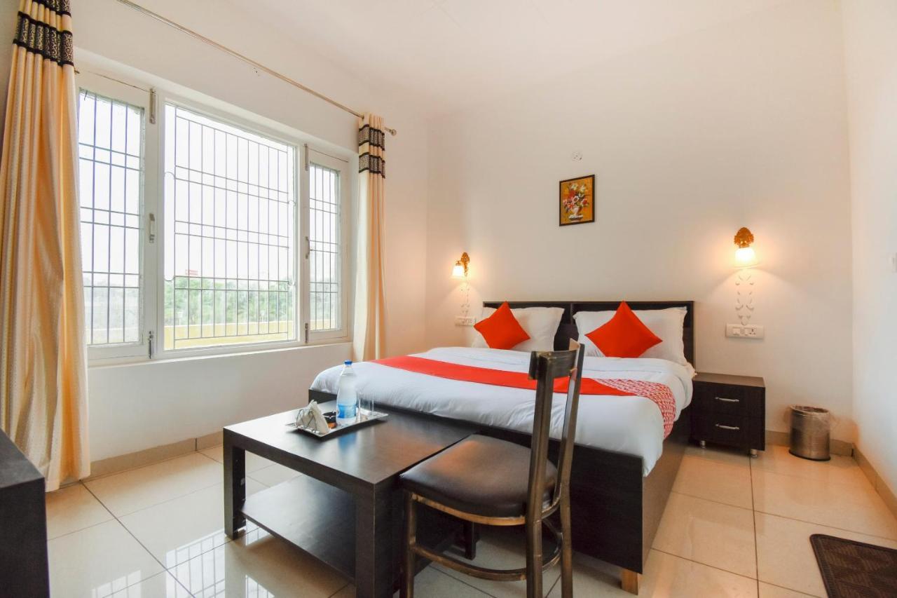 Oyo 75460 Sky High Residency Hotel Ludhiana Eksteriør billede